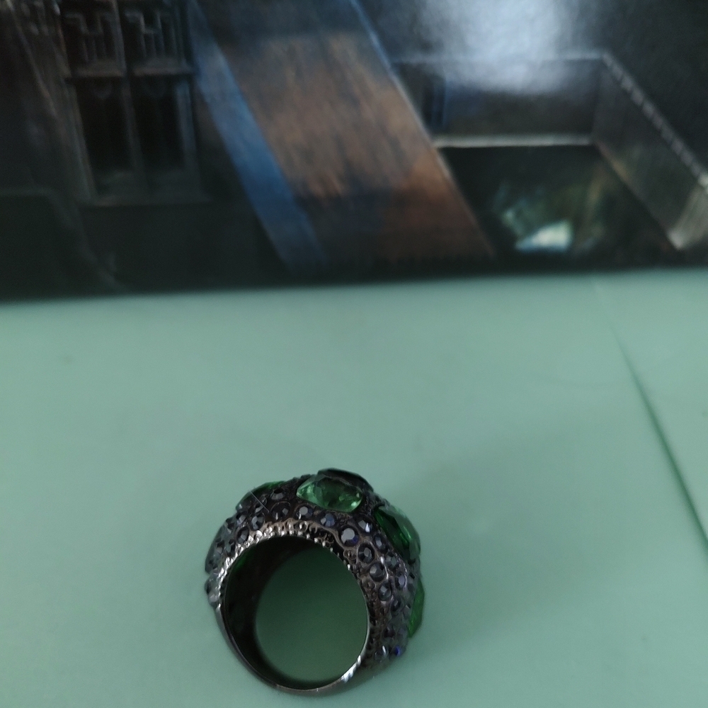 VINTAGE STATEMENT RING - Picture 10 of 10